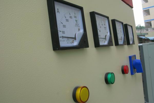 桦南配电柜-3683讲讲配电柜注意事项